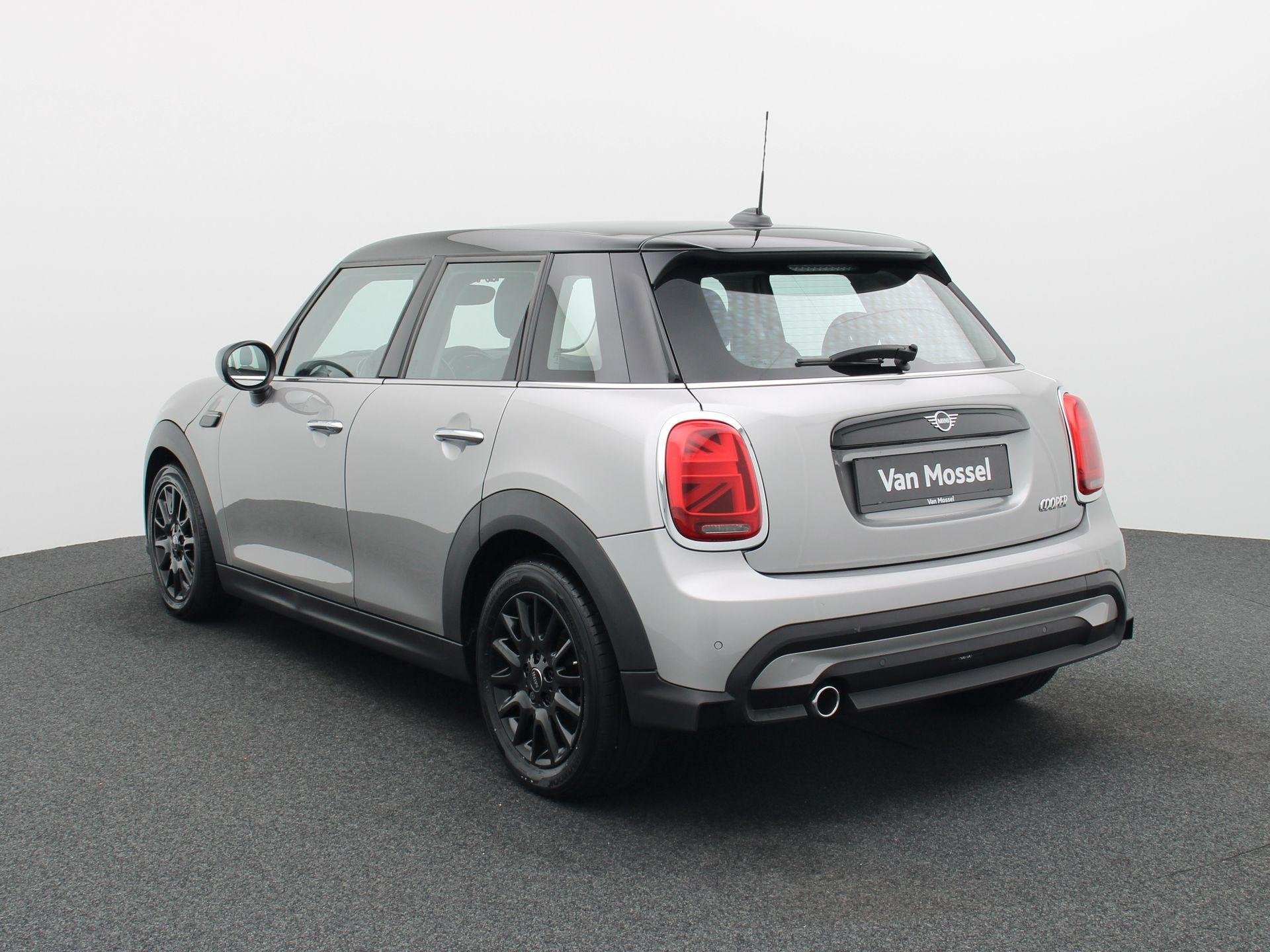MINI Cooper 5 door COOPER (automatique), Achat, 5 portes, 5 places, Automatique