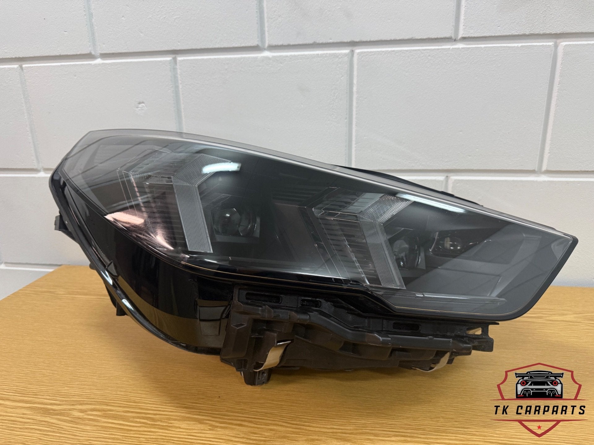 Bmw x2 u10 full led shadow line koplamp rechts, Petuelring 130
80788  Munich, DE, Info@bmw.de, Nieuw, BMW