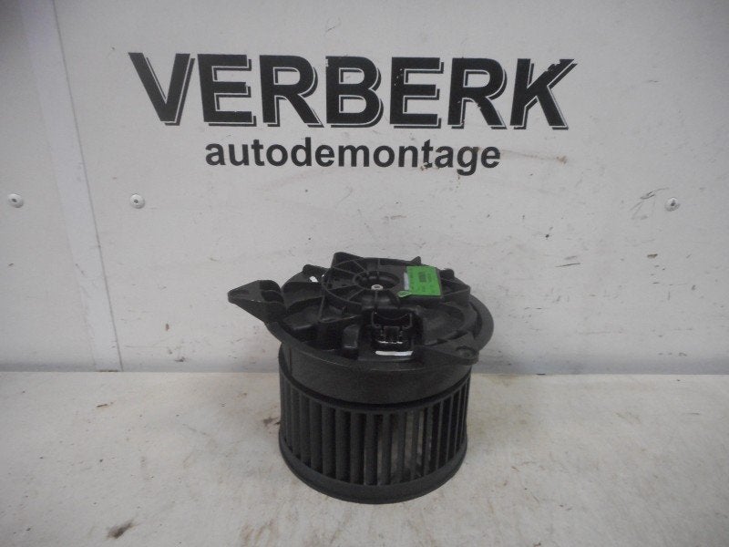 KACHELVENTILATOR Ford Focus 1 (1s7h-18456-ad), Amalienbadstr. 41a
76227  Karlsruhe, DE, Visteon Electronics Germany GmbH, Gebruikt