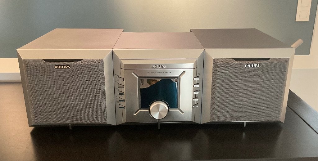 Mini chaîne Hi-Fi argentée Philips en très bon état., TV, Hi-fi & Vidéo, Enlèvement, Comme neuf, Lecteur CD, Philips