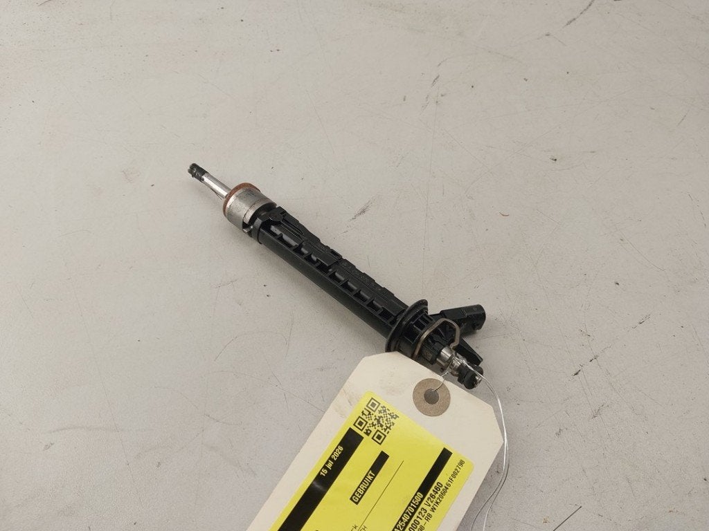 INJECTOR BRANDSTOF Mercedes-Benz C (W206) (|A2540701500|), Robert Bosch AG, Gebruikt, Mercedes-Benz, Robert-Bosch-Allee 1
74232  Abstatt, DE