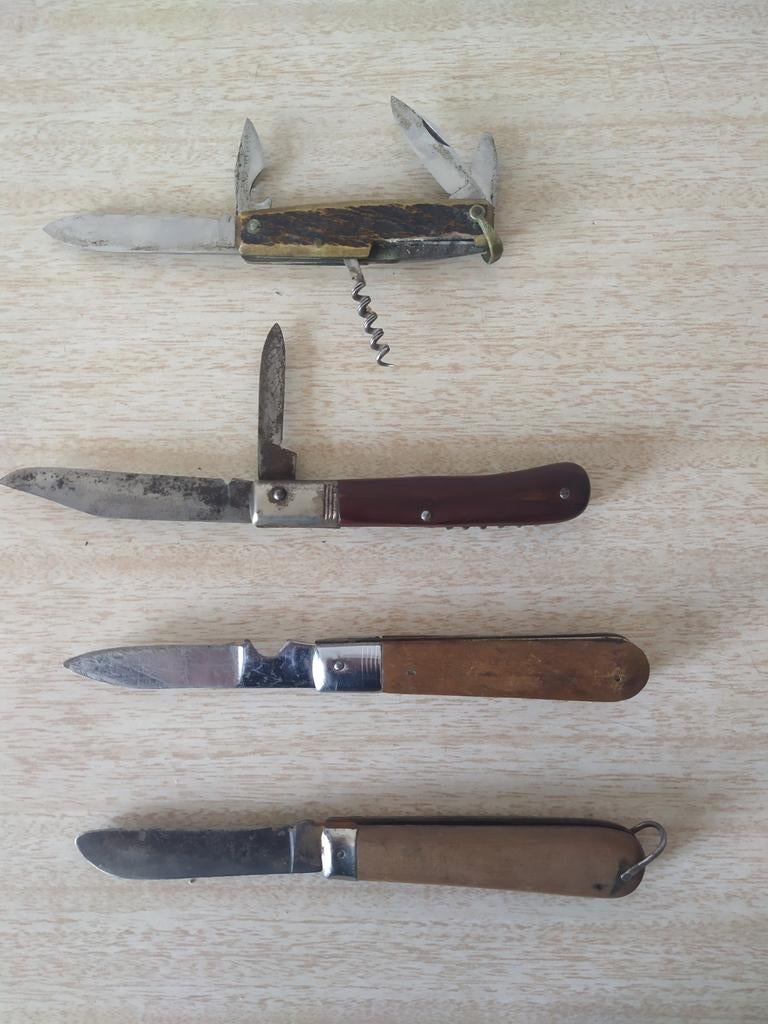 4 vintage vouwmessen, Caravans en Kamperen, Verzenden