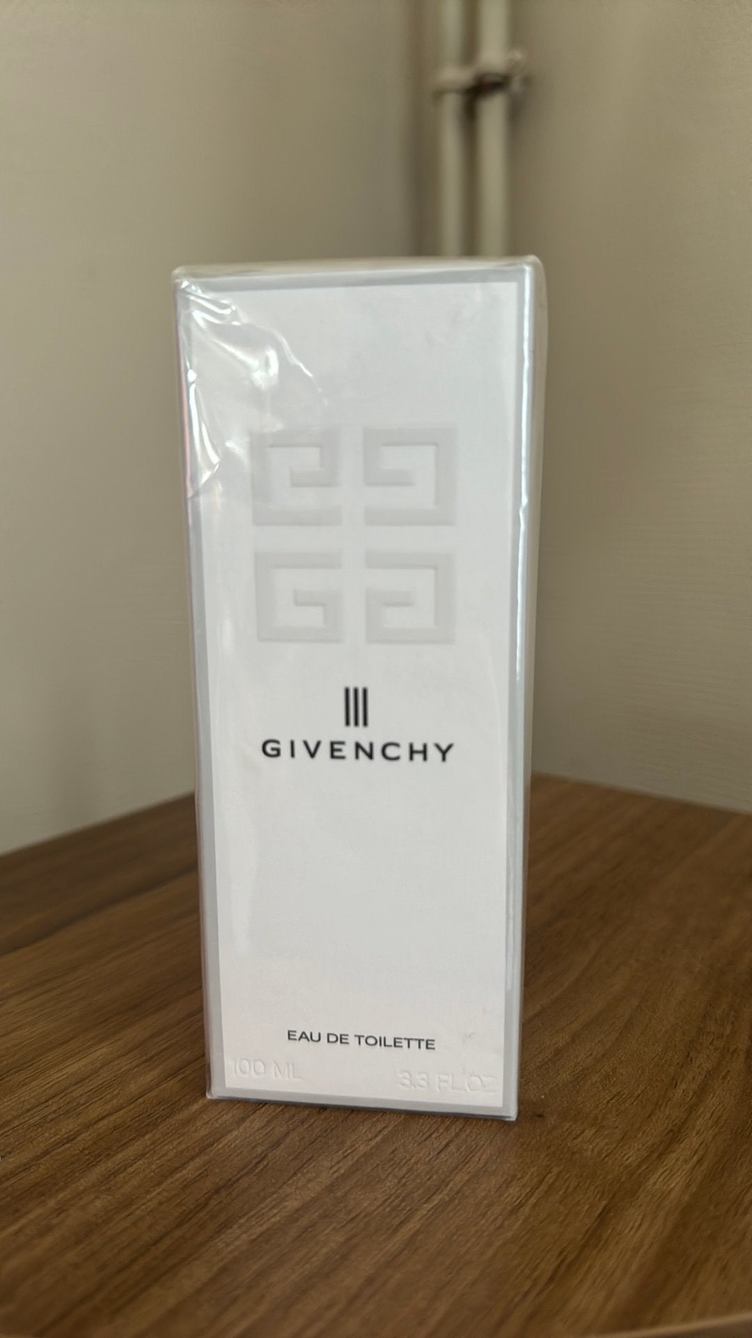 Givenchy, Bijoux, Sacs & Beauté, Enlèvement ou Envoi, Comme neuf