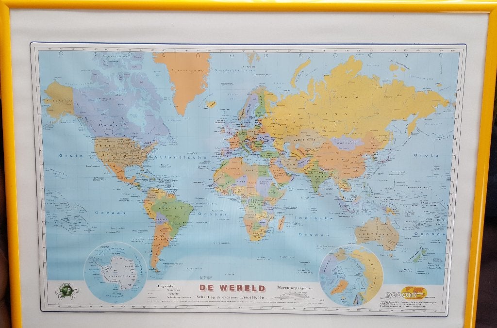 Kader met wereldkaart, Boeken, Ophalen, Zo goed als nieuw