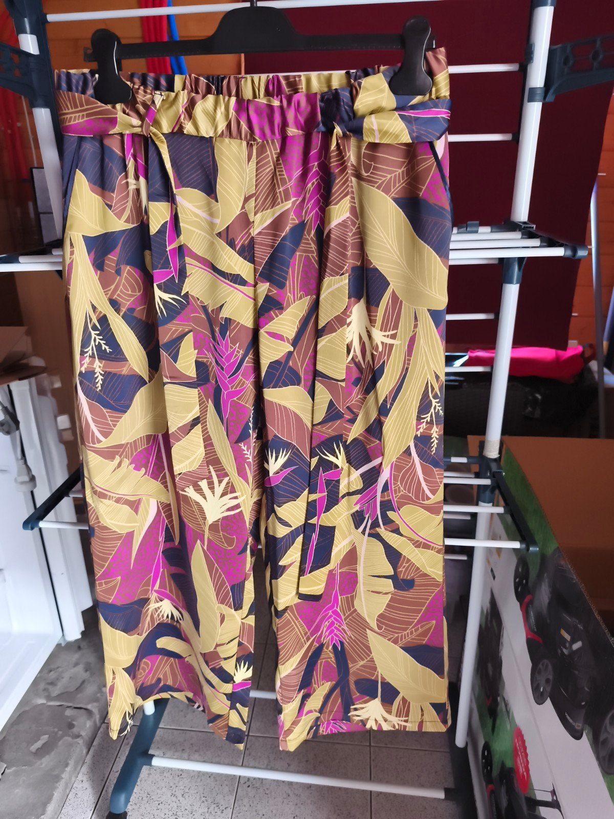 dames broek, Ophalen, Maat 42/44 (L)