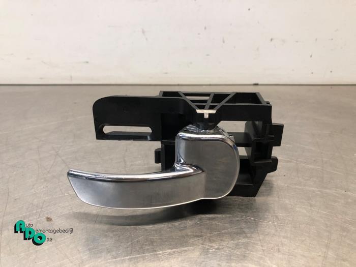 Poignée portière 4portes avant droite d'un Nissan Qashqai, -, 3 mois de garantie, Utilisé, -