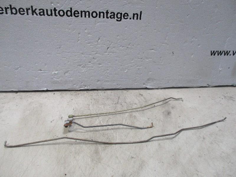 PORTIERSTANGEN LINKS VOOR Toyota Celica (T20), Gebruikt, Toyota