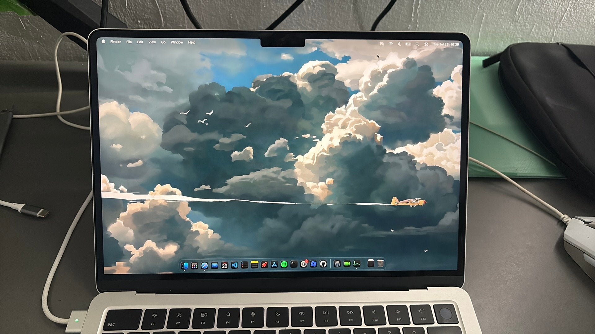 macbook m2 13,6, Ophalen of Verzenden, Zo goed als nieuw