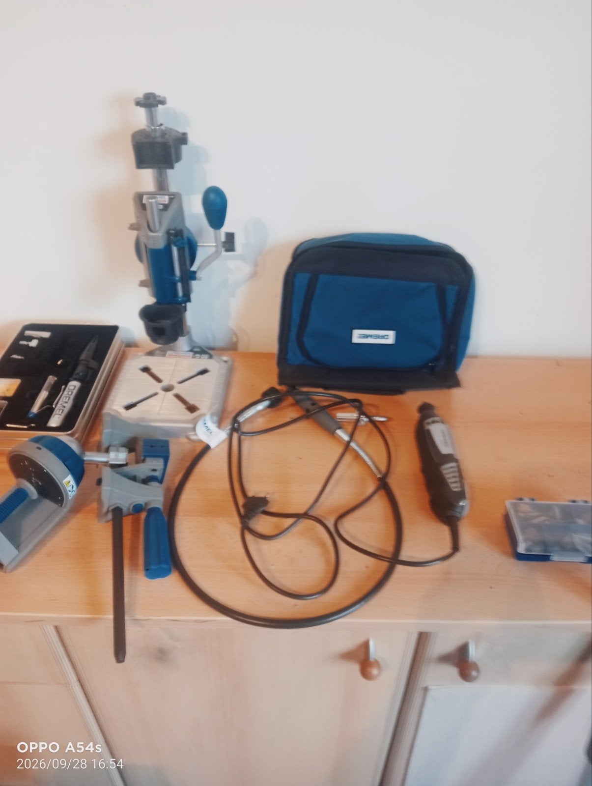 Dremel volledig set frees bankschroef stander soldeerbout, Ophalen, Gebruikt