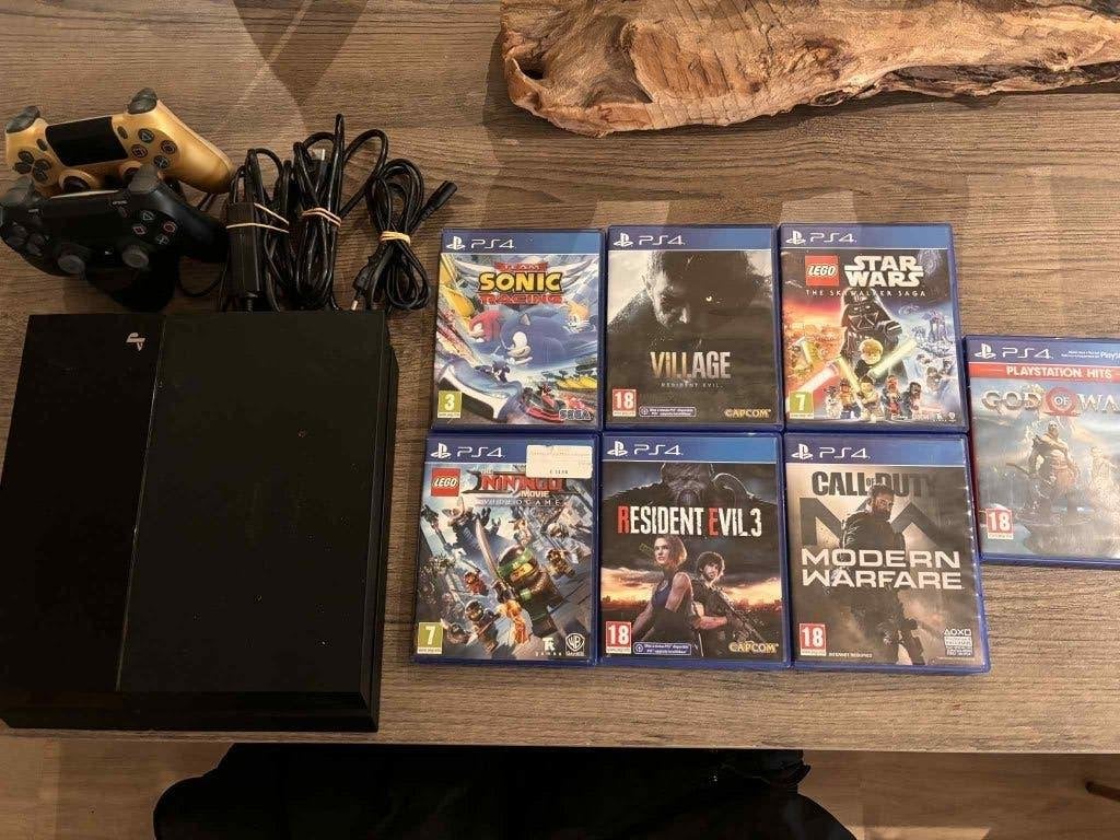 PS4 + 2 controllers + games, Games en Spelcomputers, Met 2 controllers, Ophalen of Verzenden, Original, 500 GB