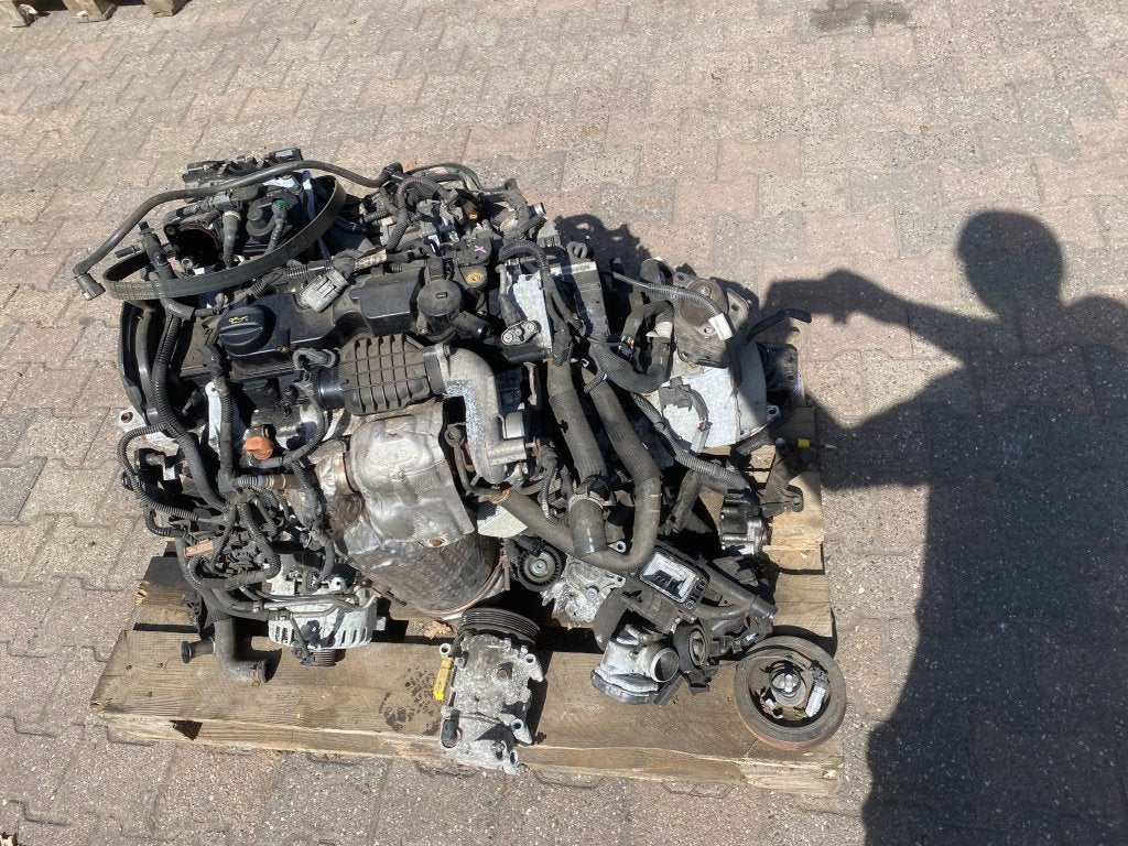 Peugeot 1.6 hdi motor met bak voor onderdelen, Auto-onderdelen, Niet ingevuld, Gebruikt, Niet ingevuld, Ophalen of Verzenden