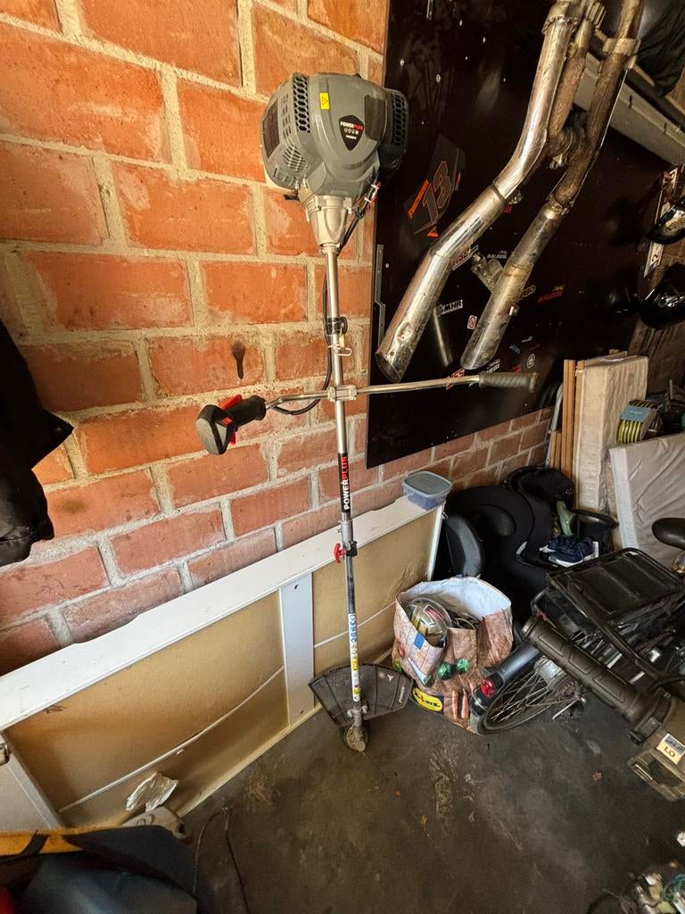 Bosmaaier / trimmer, Tuin en Terras, Ophalen, Zo goed als nieuw, Benzine