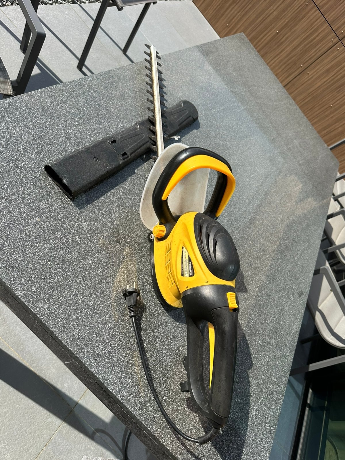 Taille-haie électrique Powerplus POWXG2006, 650 W, Enlèvement, Utilisé