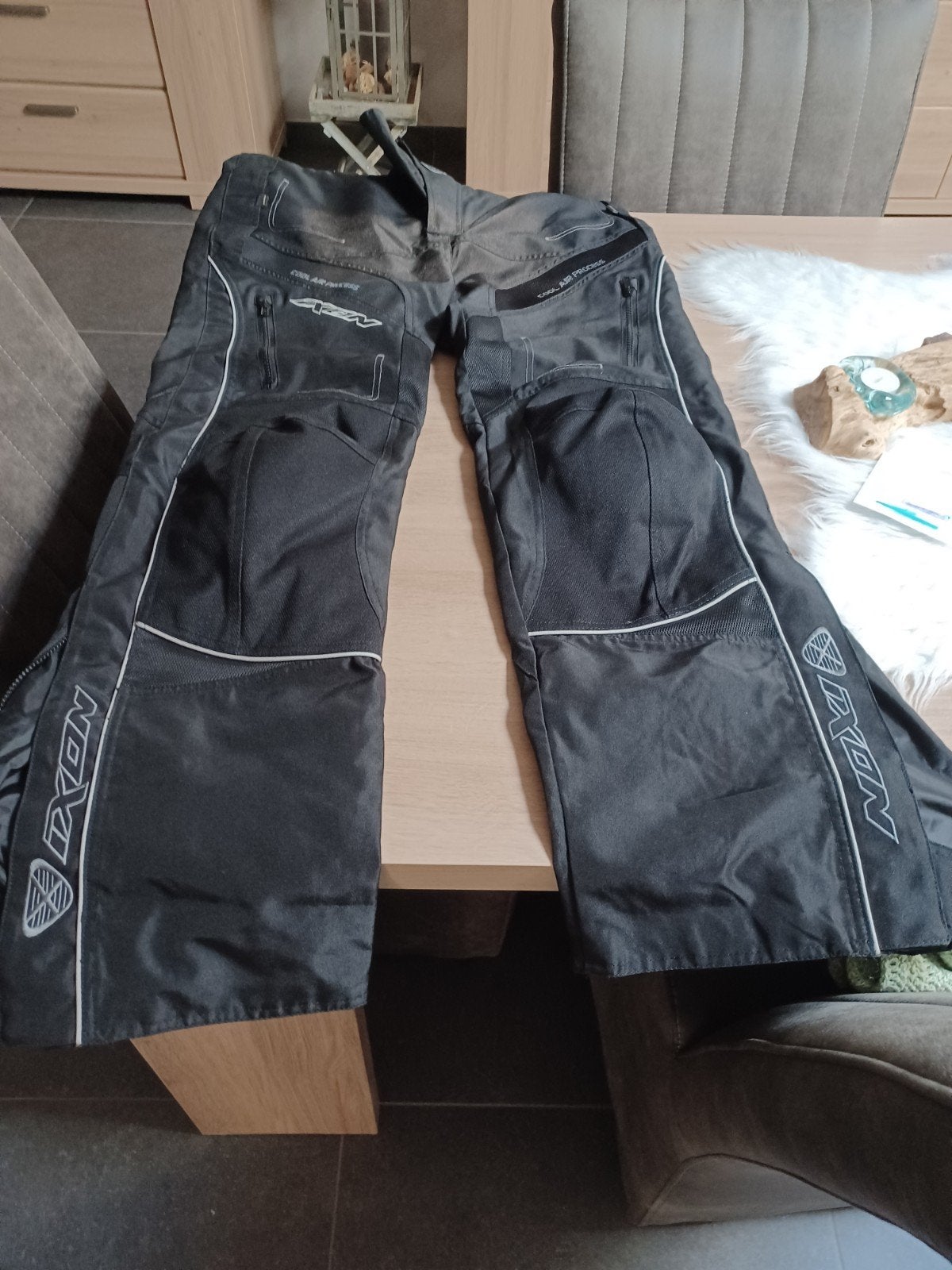 Vêtements de moto et casque., Motos, Enlèvement