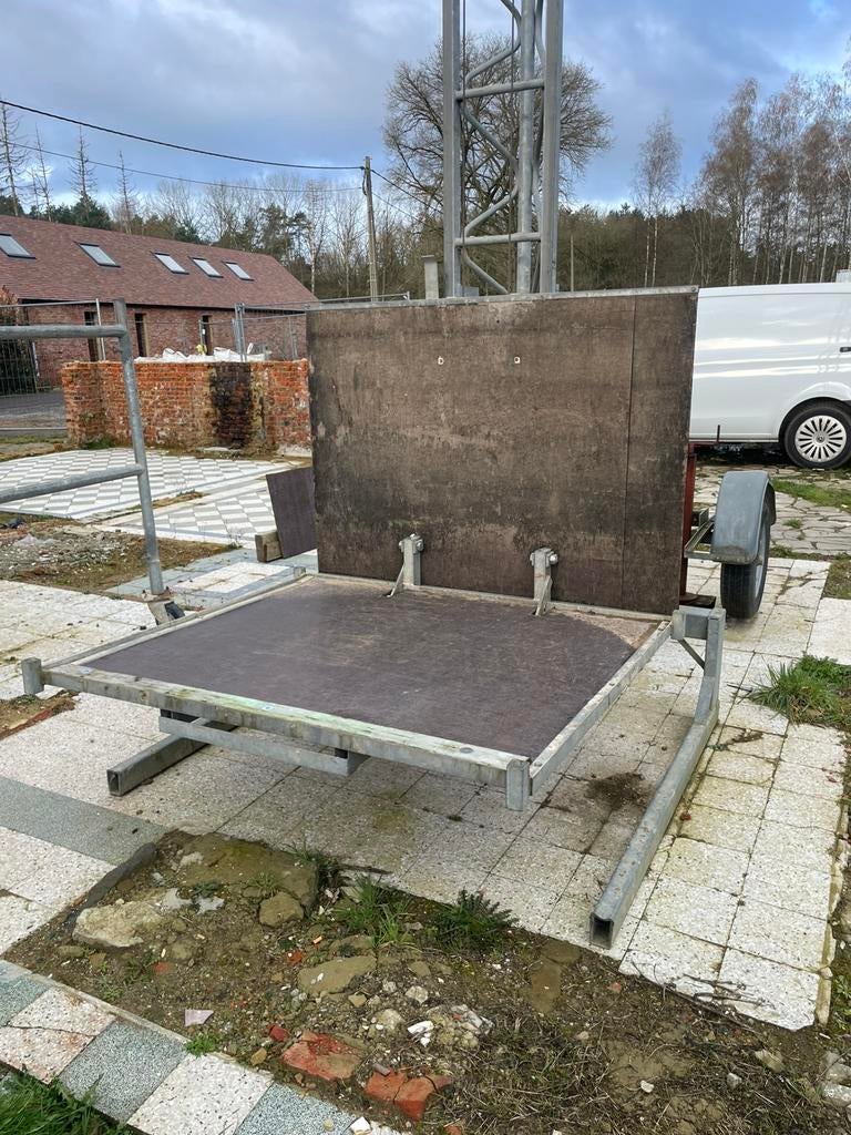 Bouwlift te huur, Ophalen, Zo goed als nieuw