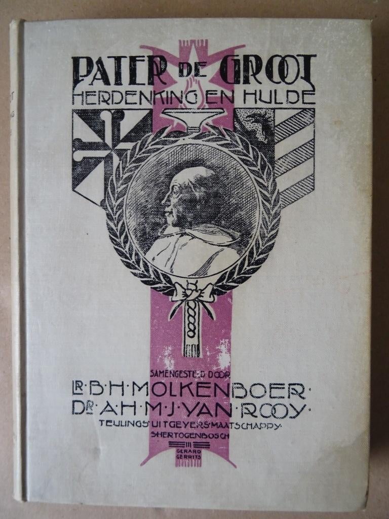 Lr. B. H. Molkenboer Dr. A. H. M. J. van Rooy Pater de Groot, Christianisme | Catholique, Enlèvement ou Envoi, Lr. B. H. Molkenboer en Dr. A. H. M. J. van Rooy