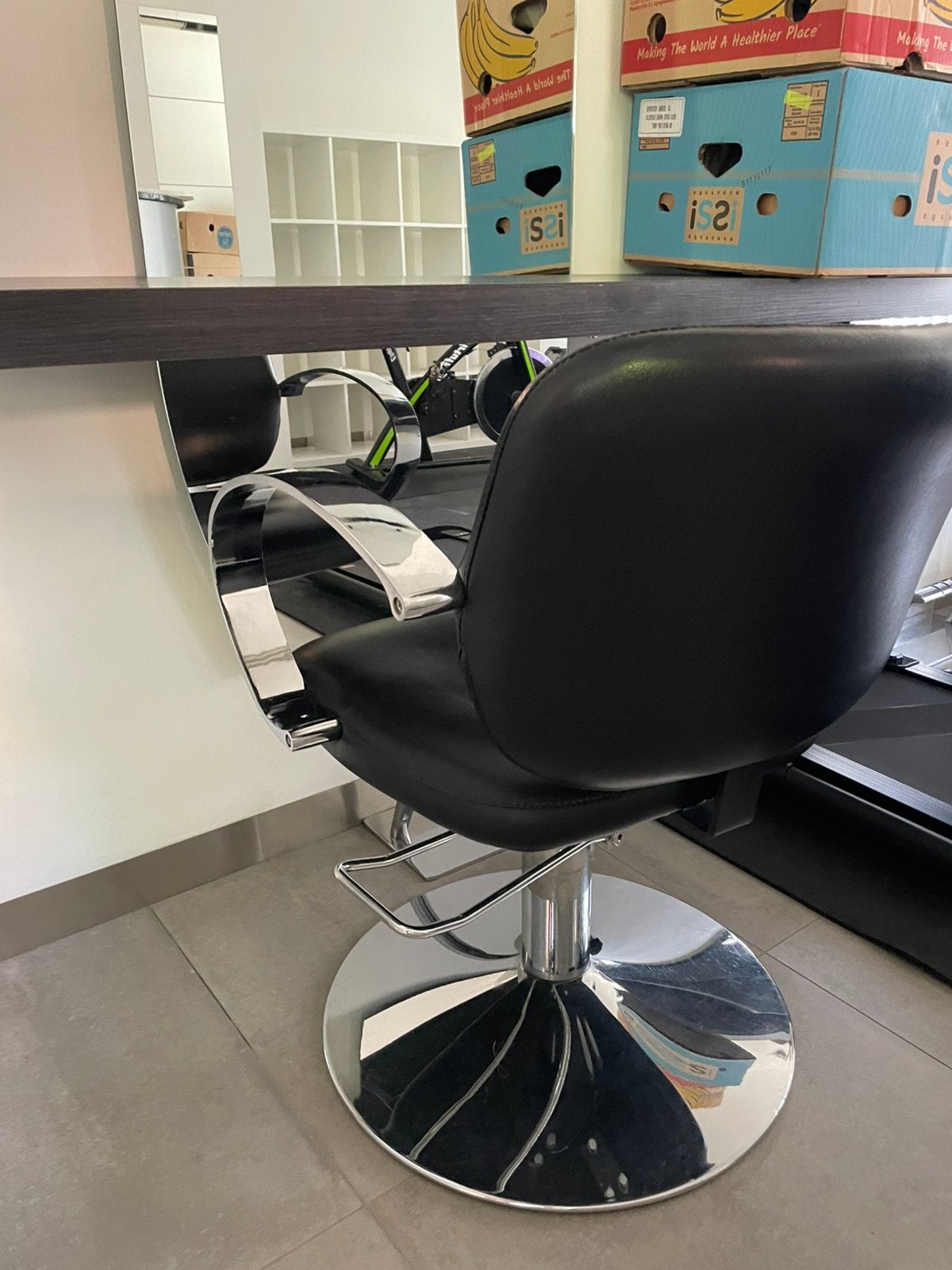 2 kapperstoelen, Zakelijke goederen, Ophalen