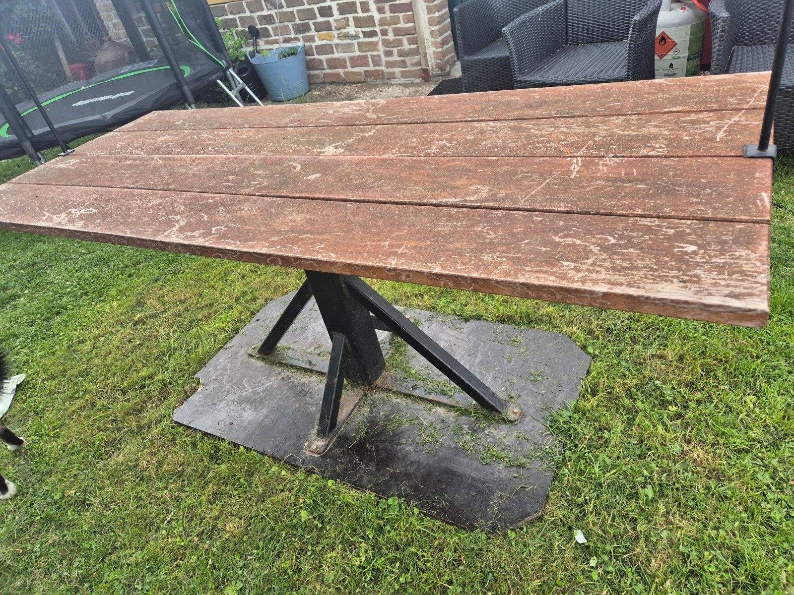 gratis ophalen Zware tuin tafel, Ophalen