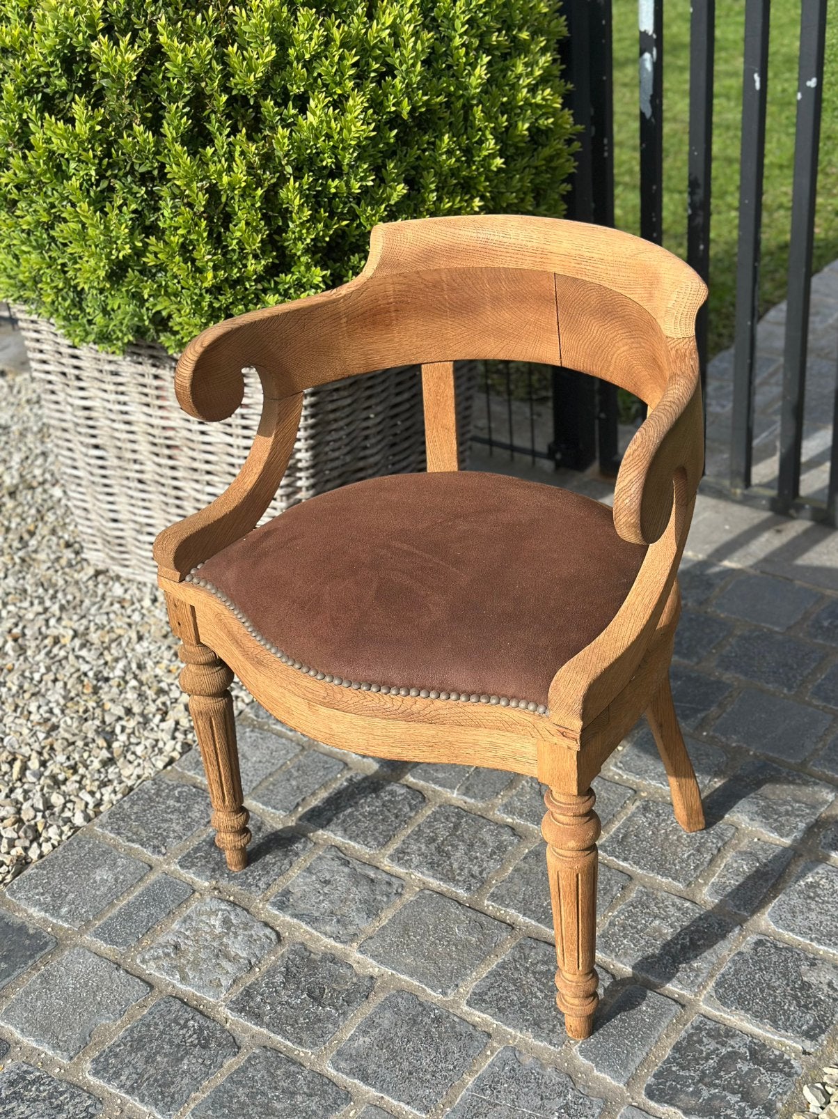 5 oude antieke stoelen, Ophalen