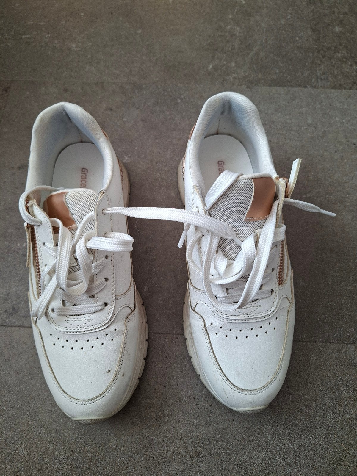Witte sneakers, Ophalen of Verzenden, Sneakers