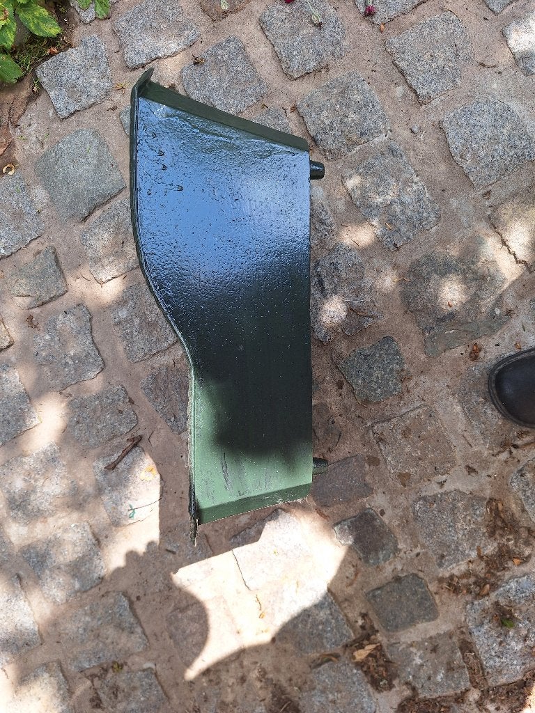 Gietijzeren kolenbak, Ophalen