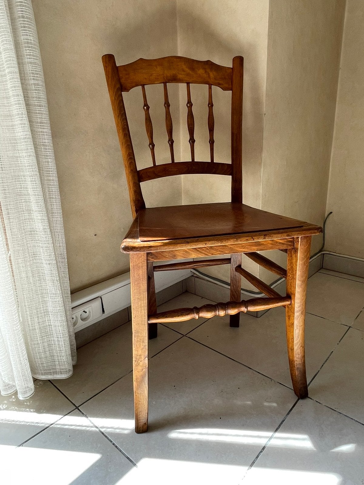 2 chaises classiques en bois de style Arts&Crafts XIXe-XXe s, Antiquités & Art, Enlèvement