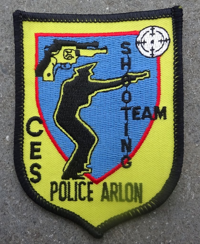 BELGIQUE: POLICE ARLON - CES - INSIGNE SHOOTING TEAM, Verzenden, Rijkswacht, Embleem of Badge