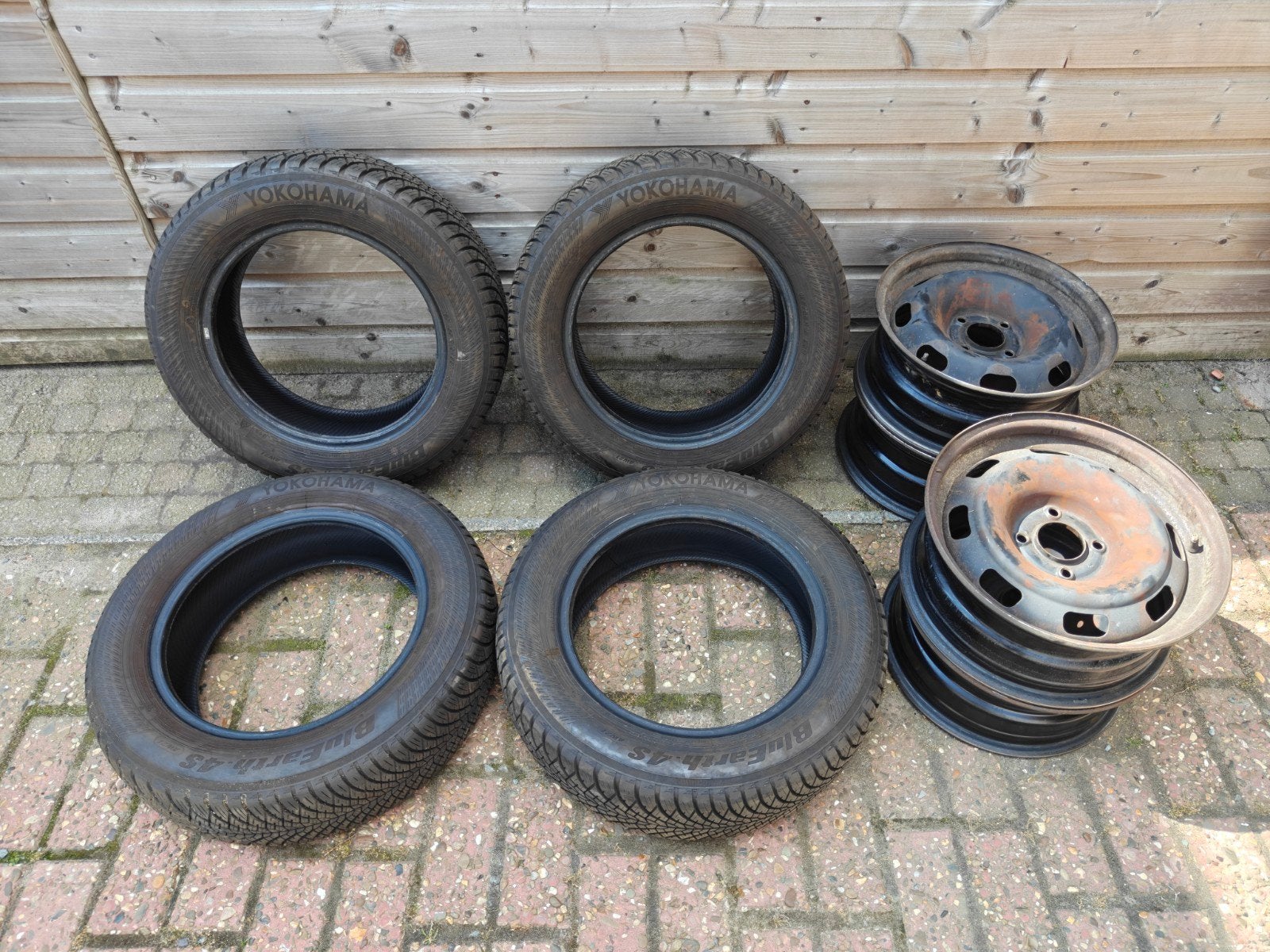4x banden (Yokohama BluEarth-4s) + 4x velgen te koop!!, Ophalen, Gebruikt, 15 inch, Banden en Velgen