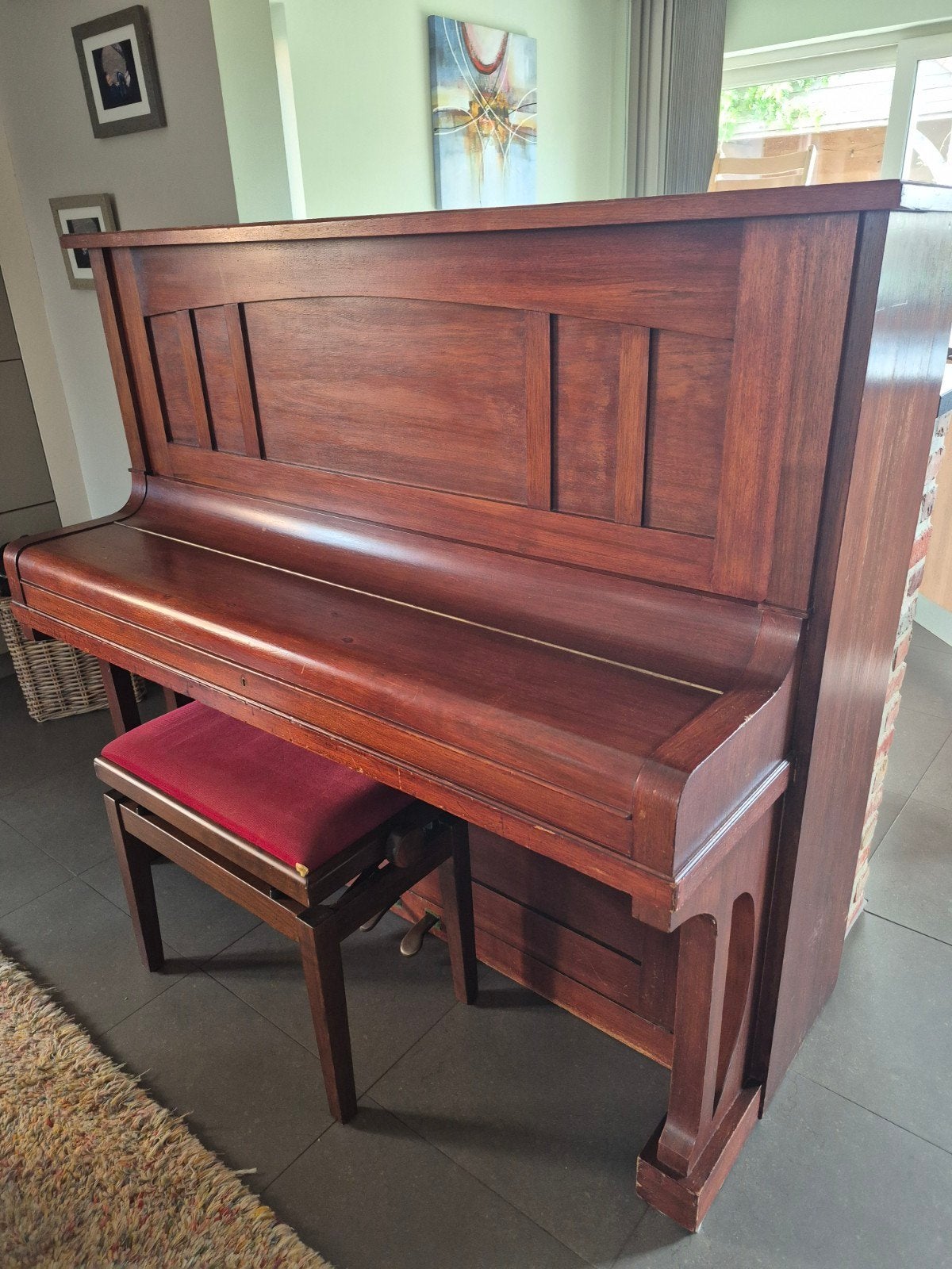 Piano nog te stemmen. Bijna gratis., Enlèvement, Piano