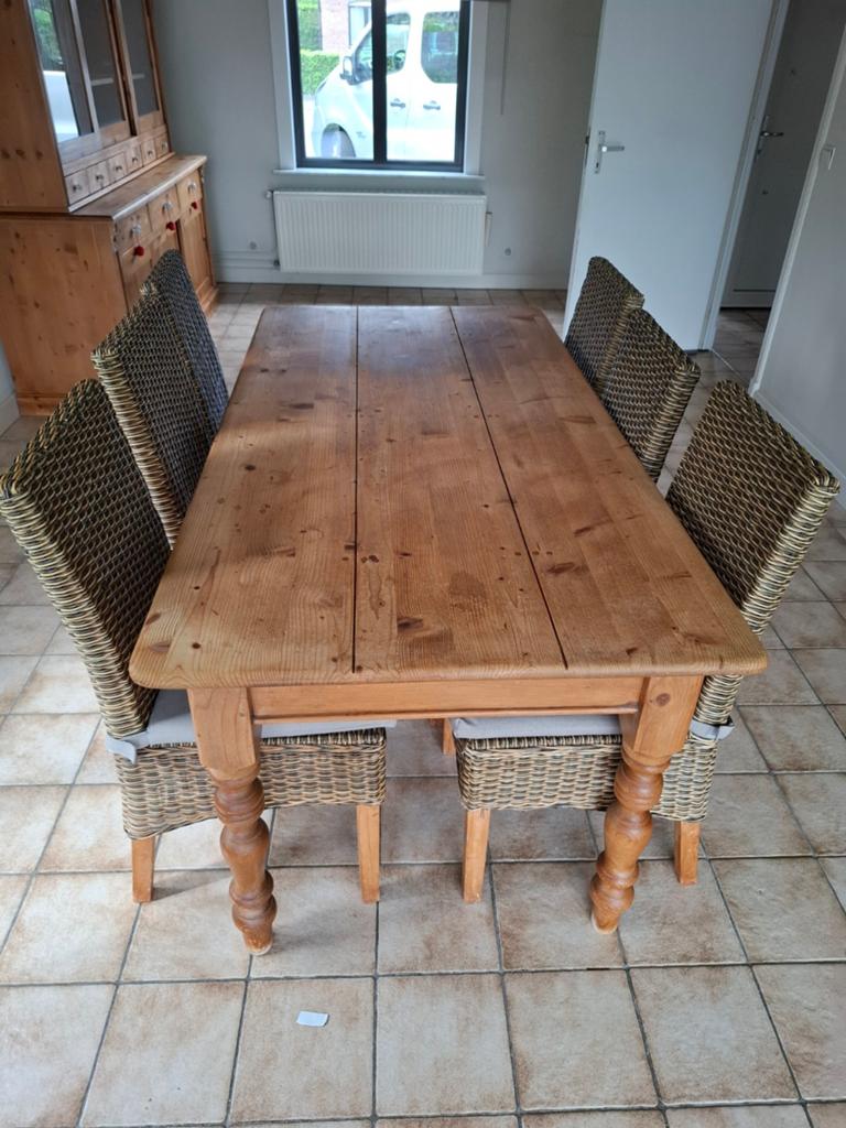 Eettafel met rieten stoelen, Huis en Inrichting, Ophalen
