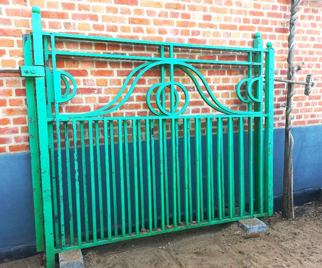 Smeedijzeren schoolpoort art deco, Tuin en Terras, Ophalen, Gebruikt, 100 tot 150 cm, IJzer