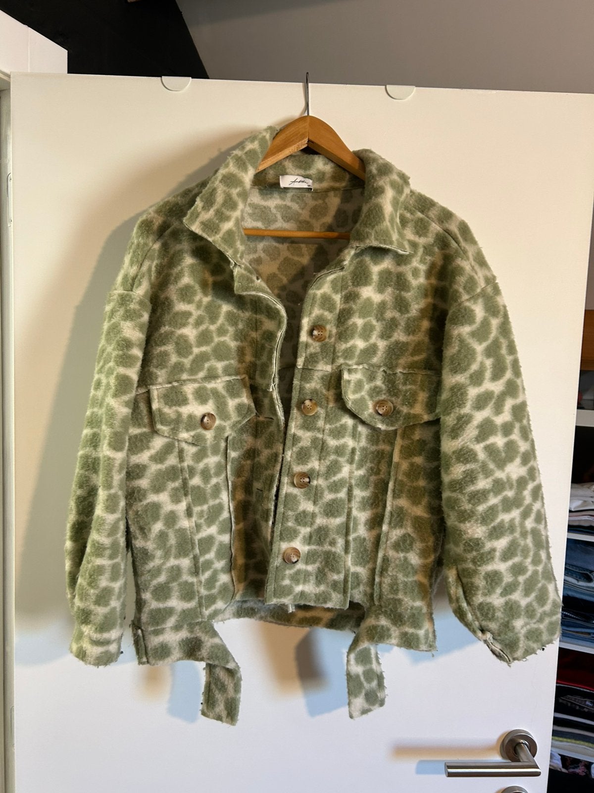 Jas Dames.Ambika.One Size, Kleding | Dames, Jassen | Winter, Ophalen of Verzenden, Zo goed als nieuw, Maat 38/40 (M), Wit