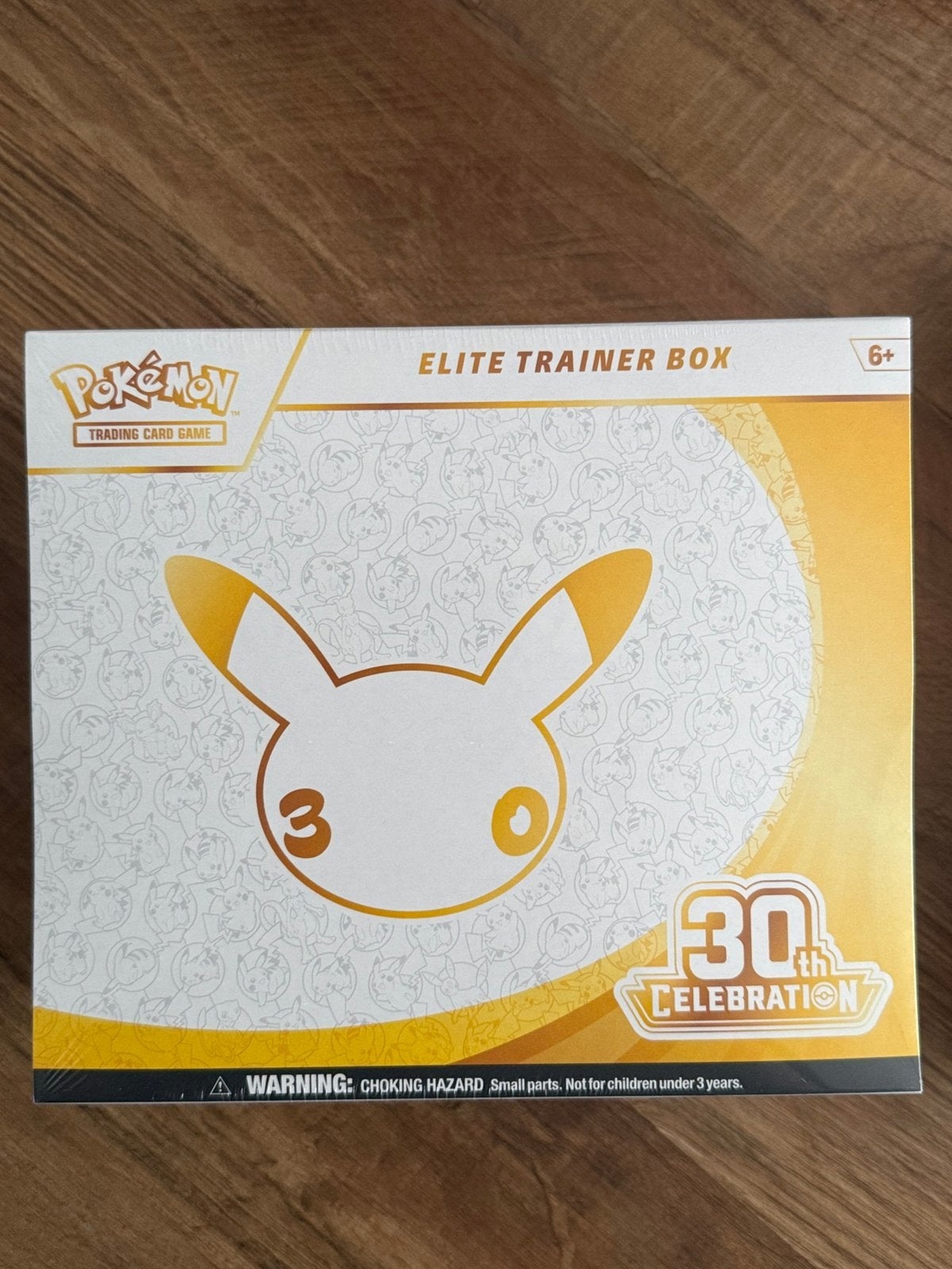 Pokemon 30 e célébration ETB en anglais, Enlèvement, Comme neuf, Booster box