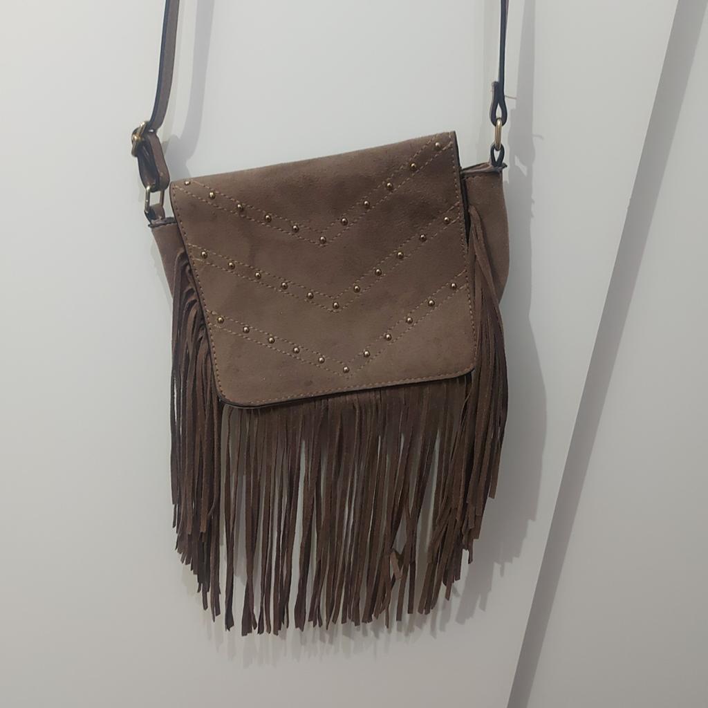 Sac bandoulière franges effet daim suédine New Look, Comme neuf, Brun, Autres marques