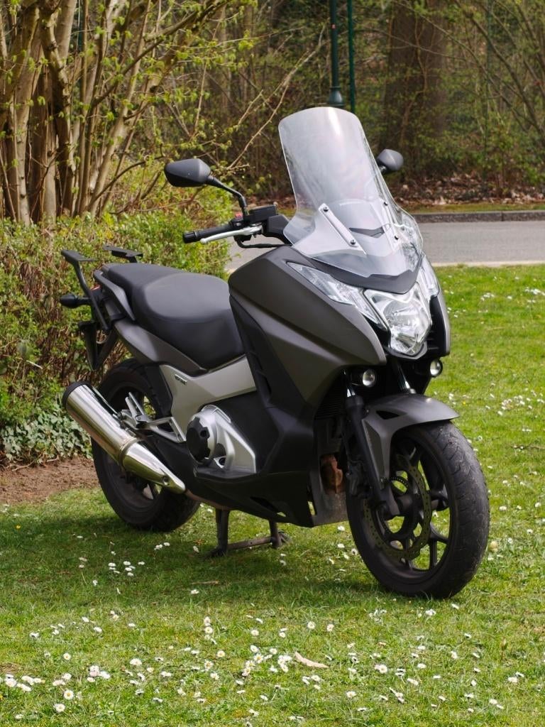 Honda Integra 750 - 19.500 km, Motos, Permis Moto A, Occasion, Plus de 35 kW, 2 cylindres
