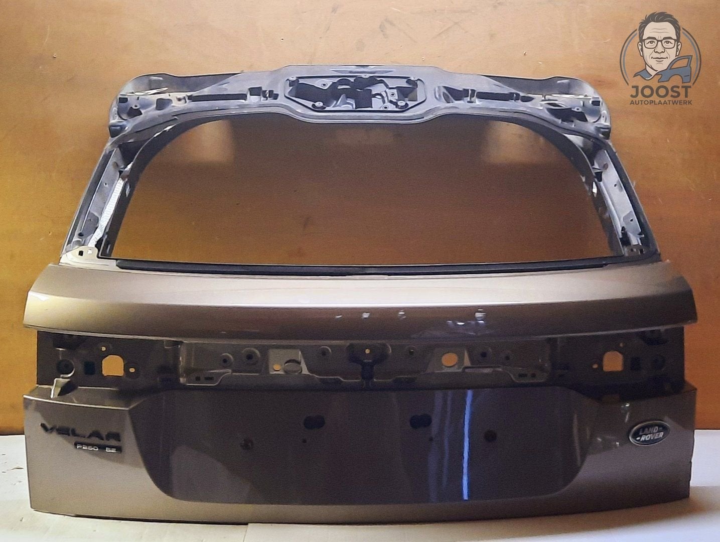 Achterklep Land Rover Range Rover Velar L560 J8A2-40010-B, Auto-onderdelen, Carrosserie, Achterklep, Land Rover, Achter, Gebruikt