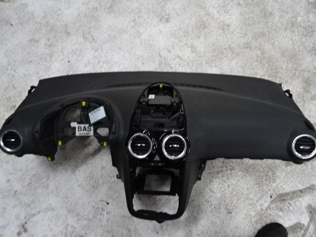 DASHBOARD Opel Corsa D (01-2006/12-2014), Auto-onderdelen, Gebruikt, Rue de l'Espoir 34 34
4030  GRIVEGNÉE, BE, Info@Collignon.be
