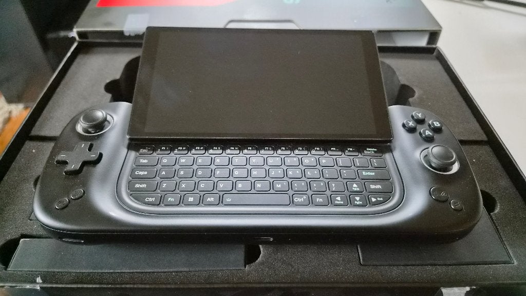 AYANEO Slide — 16 Go de RAM — SSD de 512 Go, Qwerty, Avec écran tactile, 4 Ghz ou plus, Gaming