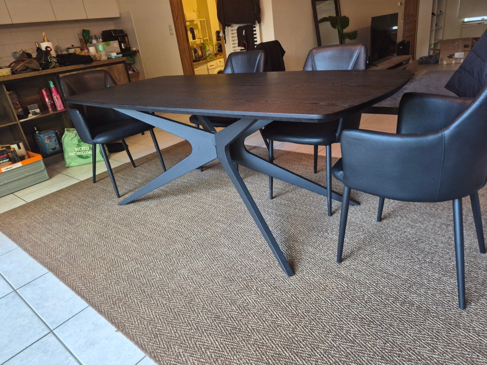 Zwarte eettafel, Ophalen, 50 tot 100 cm, Zo goed als nieuw, Vijf personen of meer