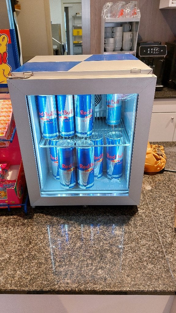 Redbull frigo nieuw, Ophalen, Zonder vriesvak, Minder dan 85 cm, Nieuw
