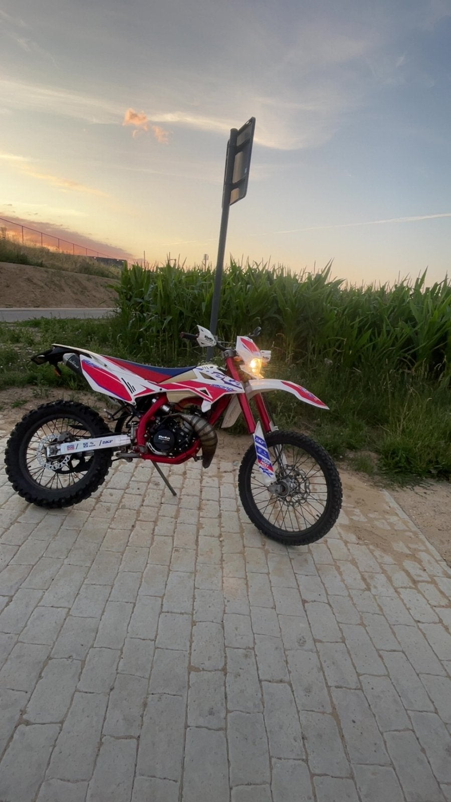Beta 50, Fietsen en Brommers, Zo goed als nieuw, 50 cc, 5 versnellingen, Ophalen
