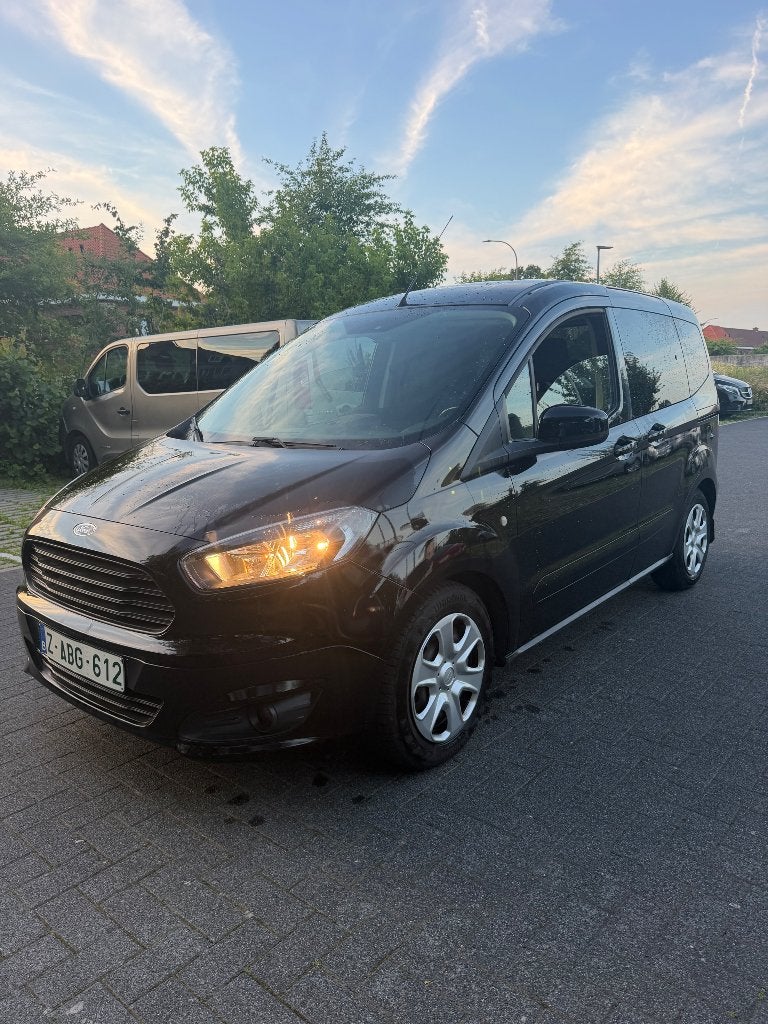 Ford Tournéo Courier 2017, Autos, Achat, Euro 6, Boîte manuelle, 5 portes