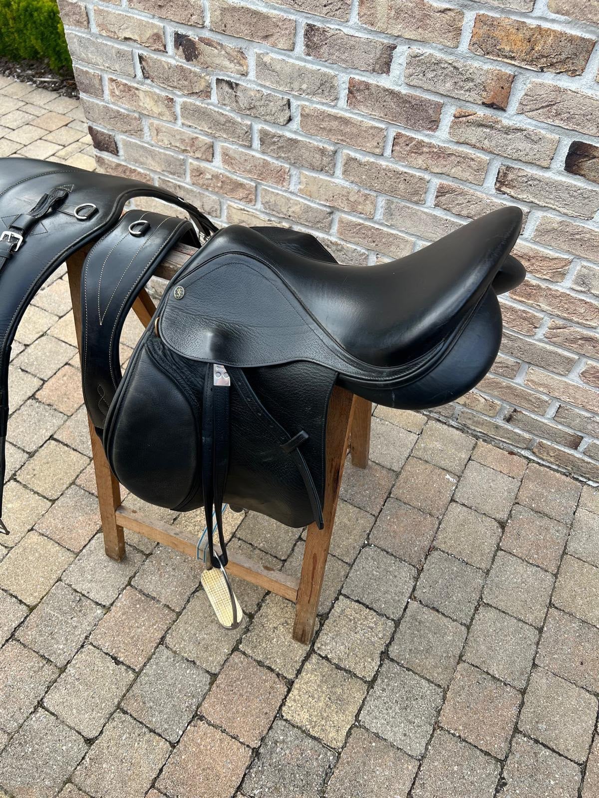 Veelzijdig zadel voor paardrijden te koop, Dieren en Toebehoren, Ophalen, Zo goed als nieuw