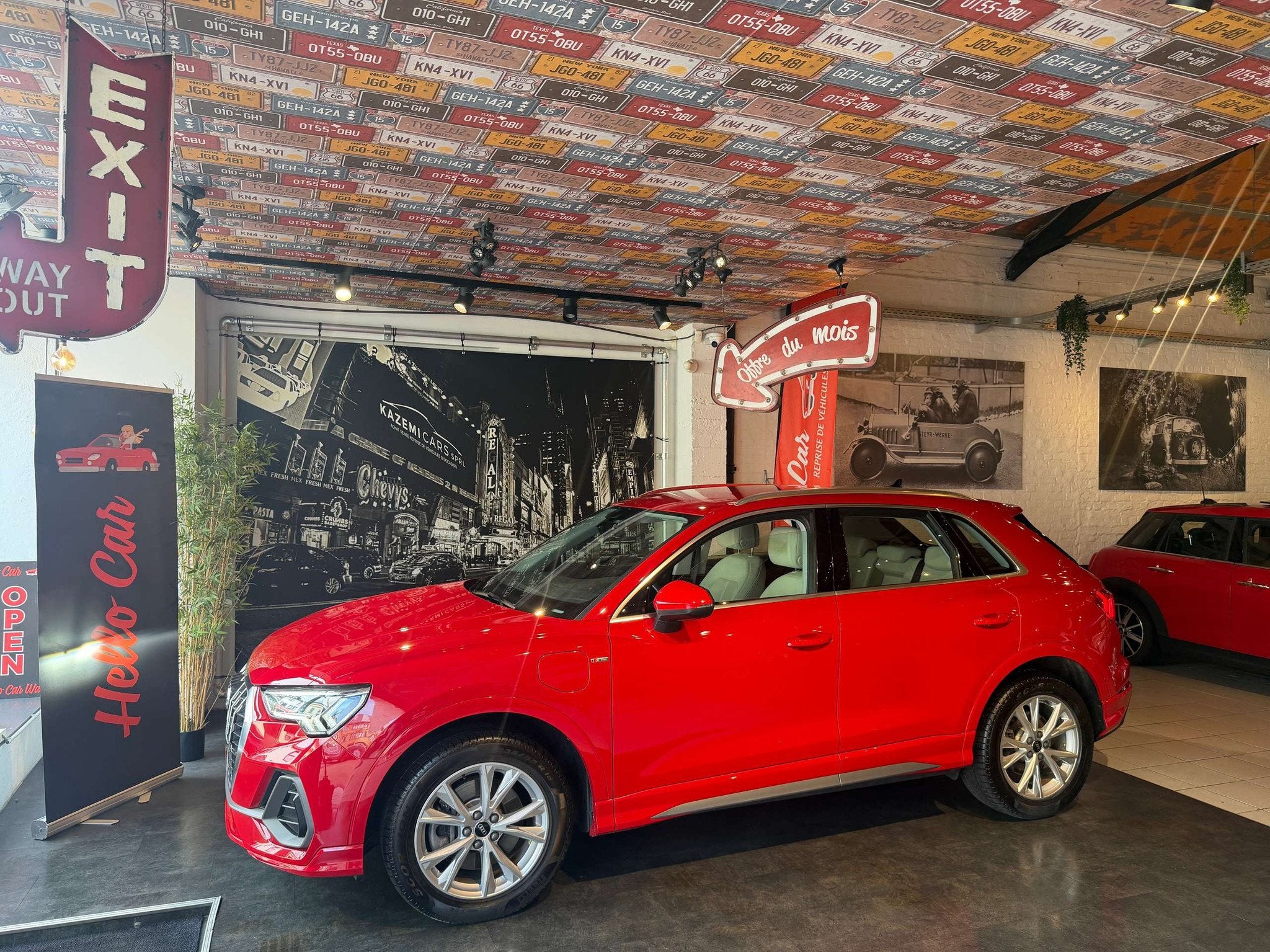 Audi Q3 35 TFSI Sline * 01/2024 * CUIRS * LEDS * CAMERA * GA, Automaat, 4 cilinders, Leder, Bedrijf
