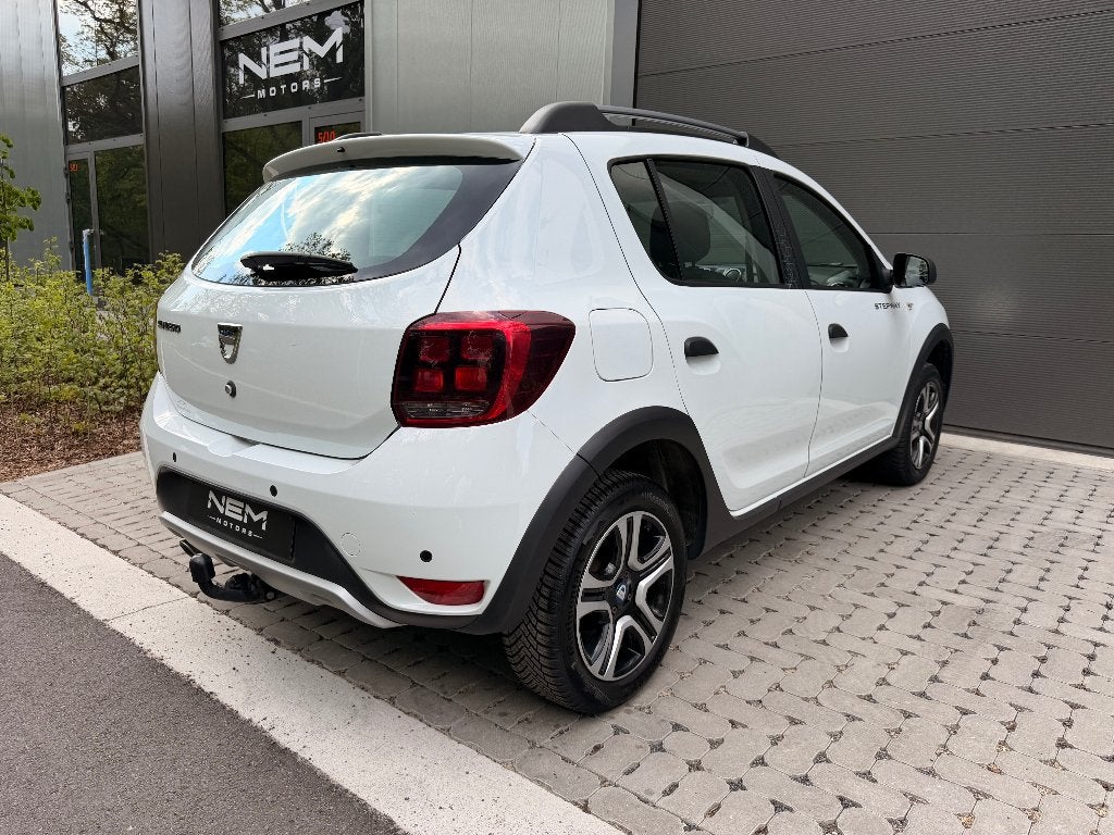 Dacia Sandero 1.5 Blue dCi Stepway Plus (EU6.2),GARANTIE,, Auto's, Voorwielaandrijving, 4 cilinders, Wit, Bedrijf