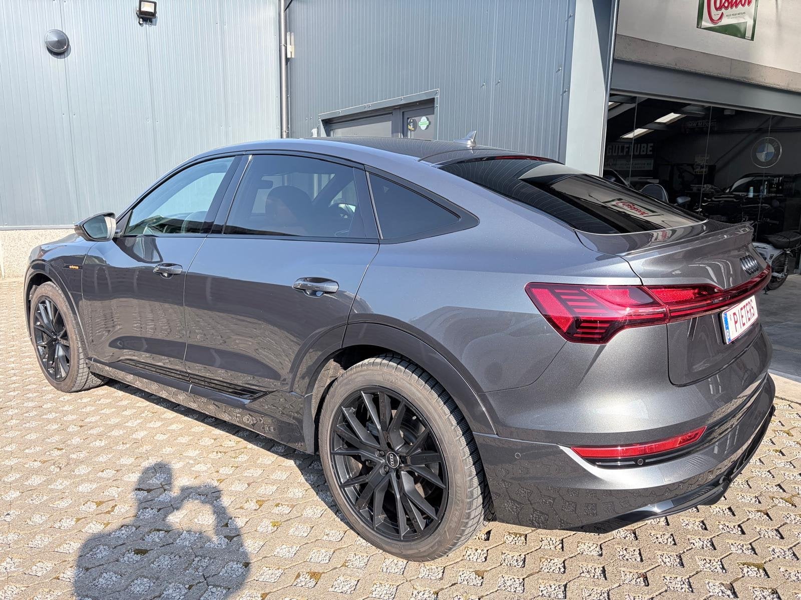 Audi e-tron 55 Sportback - quattro - S-Line - Daytona, Auto's, Audi, Gebruikt, Euro 6, 408 pk, Leder