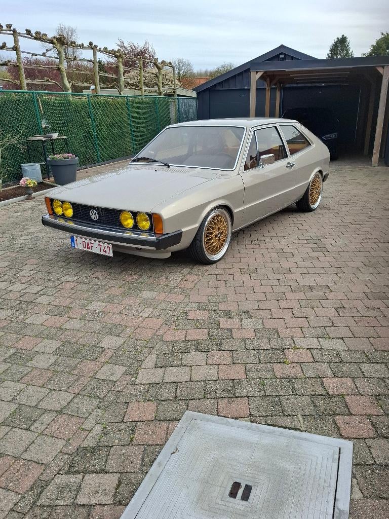 VOLKSWAGEN SCIROCCO MK1 1600CC GLI 4BAK GOED LEZEN, Auto's, Voorwielaandrijving, 1600 cc, Leder en Stof, Bruin