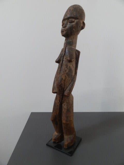Statue Bateba en bois dur des Lobi, haute ca 40cm sur socle, Afrique, Envoi, Sculpture, Bois