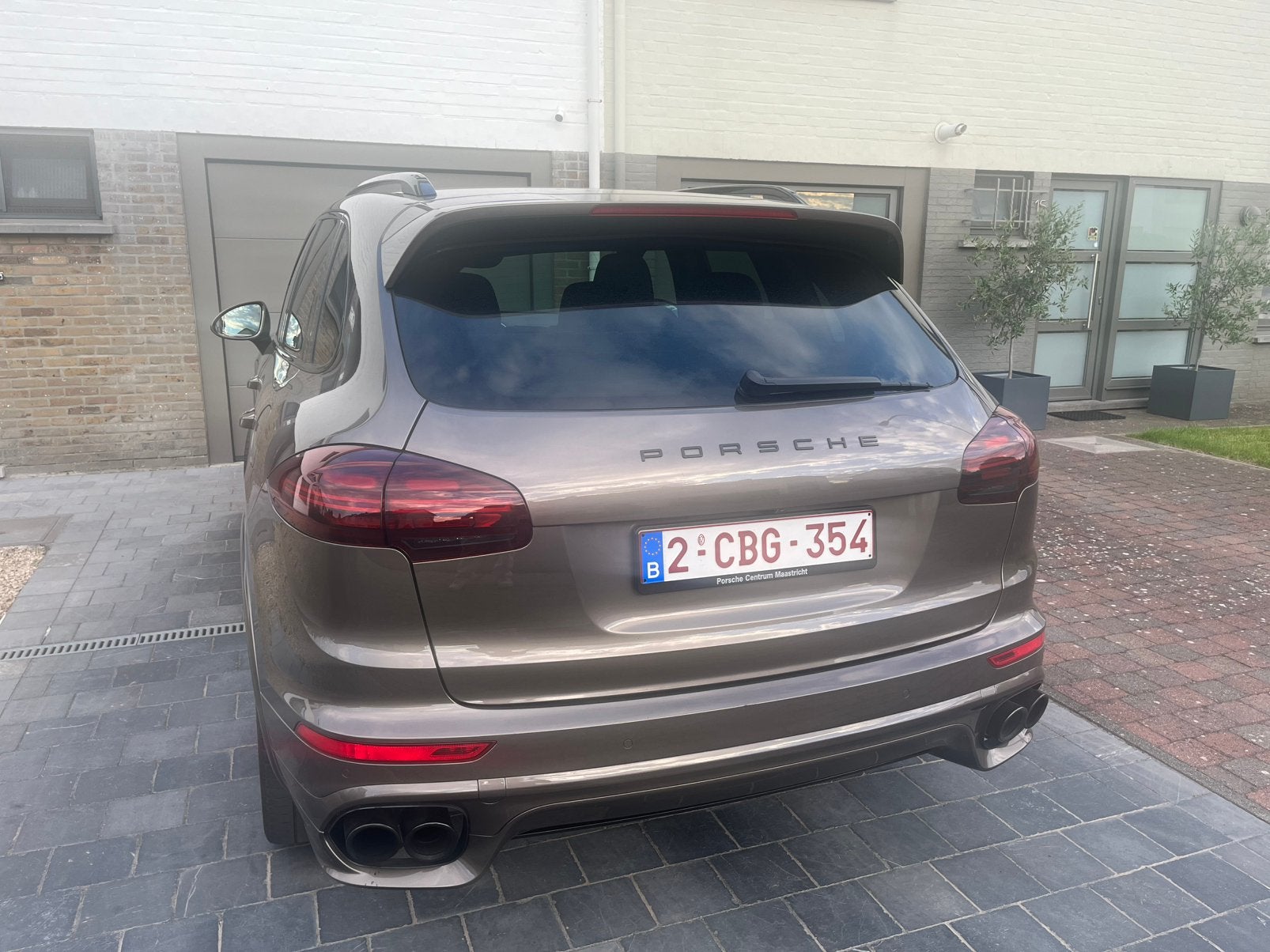 Porsche Cayenne S E-Hybrid - GTS Sportdesign - Full option!, Auto's, Cayenne, Euro 6, Leder, Bruin