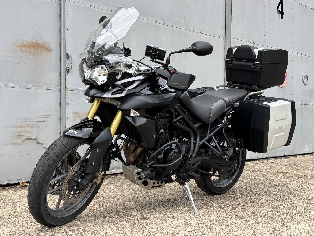Triumph Tiger 800 – Royaal uitgerust met accessoires, Motoren, ABS, Occasion, 3 cilinders, Particulier